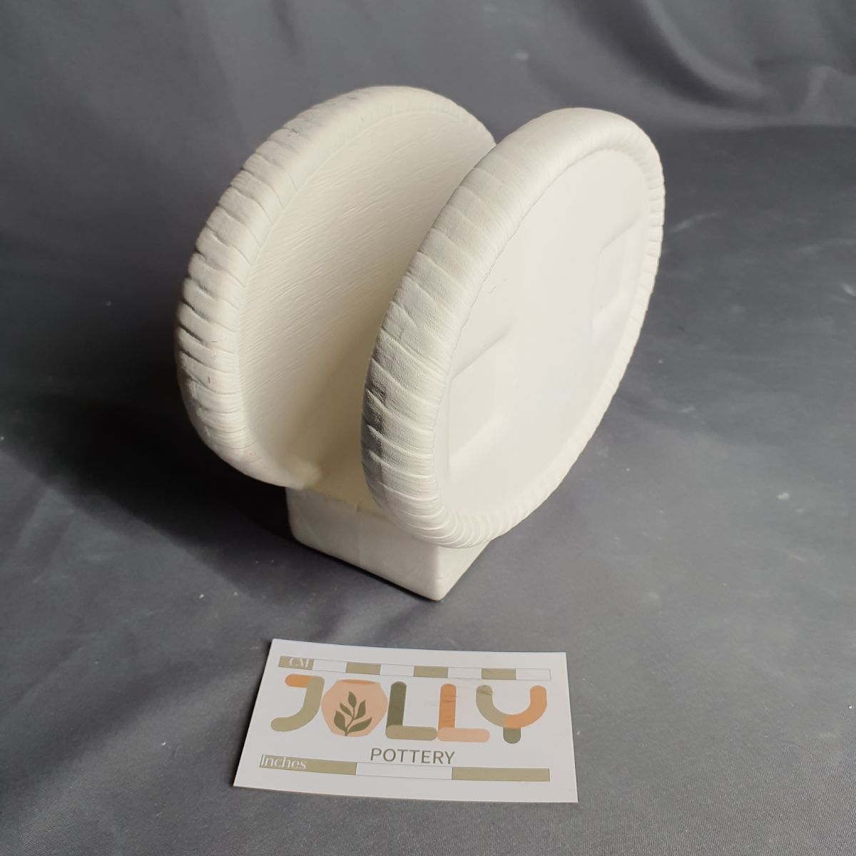 Oval Plate Holder