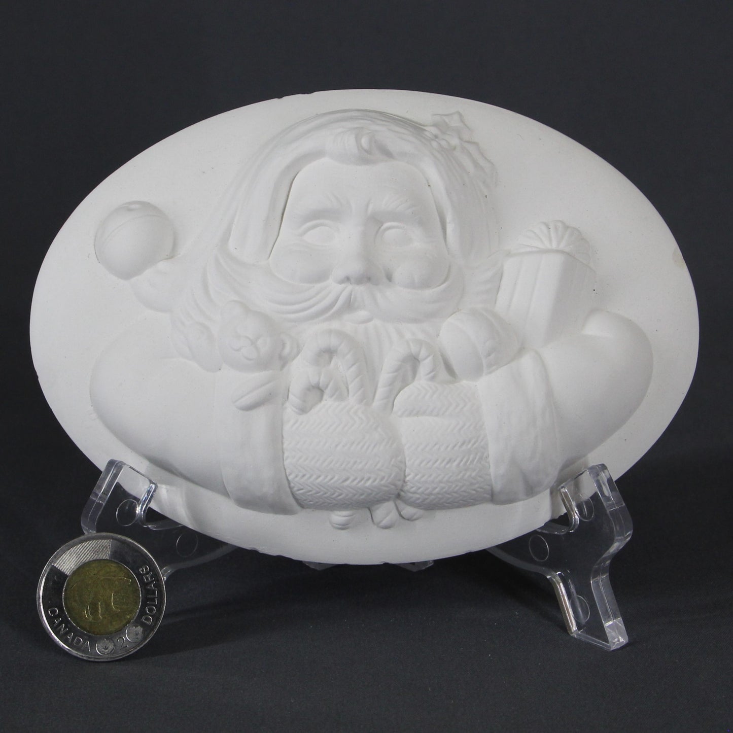 Oval Plate Santa